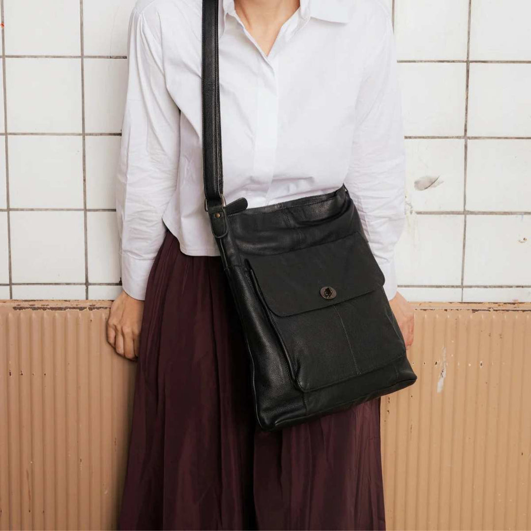 Redesigned by Dixie 1656 Black