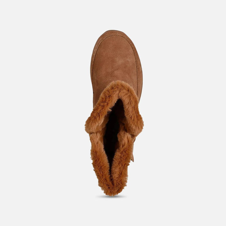 Skechers Dreamers Move Slip-ins: Easy Going Chestnut W
