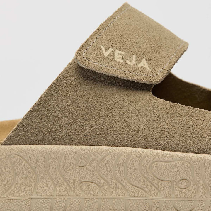Veja Etna Suede Soft Taupe Almond W
