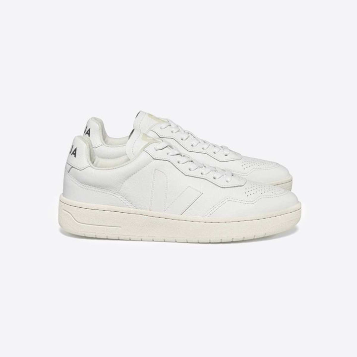 Veja V-90 Leather Extra White M