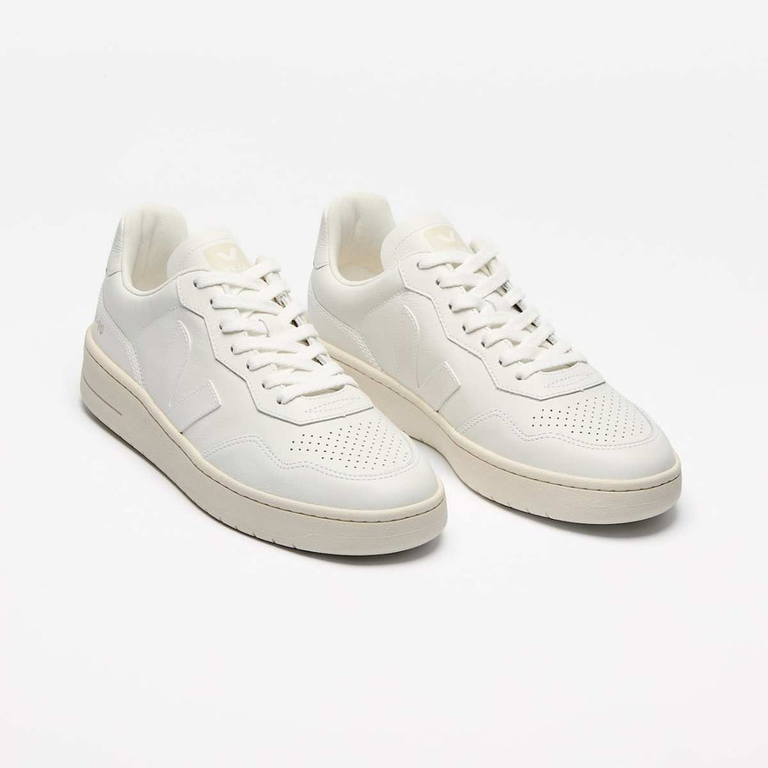Veja V-90 Leather Extra White M