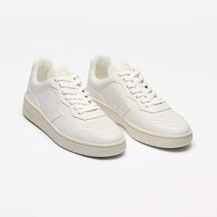 Veja V-90 Leather Extra White M