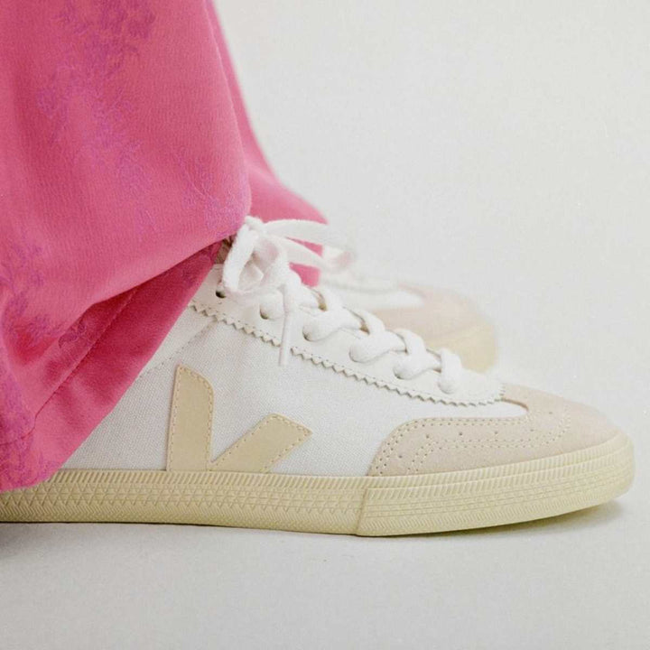 Veja Volley Canvas White Pierre W