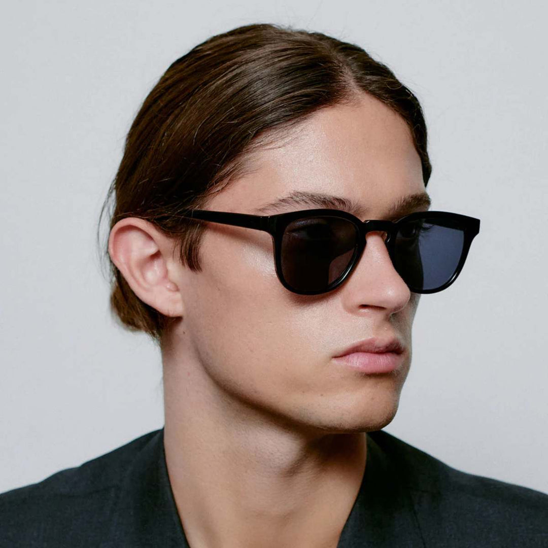 A. Kjærbede Bate Solbrille Black