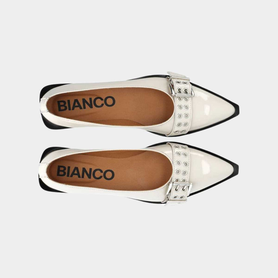 Bianco Biavictoria Bucklet Ballet Flat Off White W