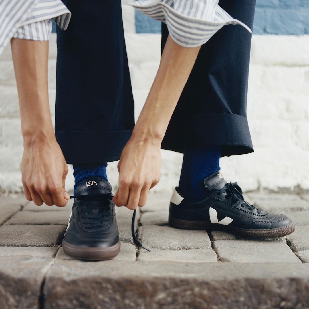 Veja Panenka Black White M