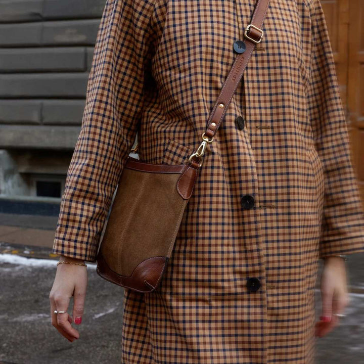 Redesigned by Dixie Lucie Big Urban Walnut