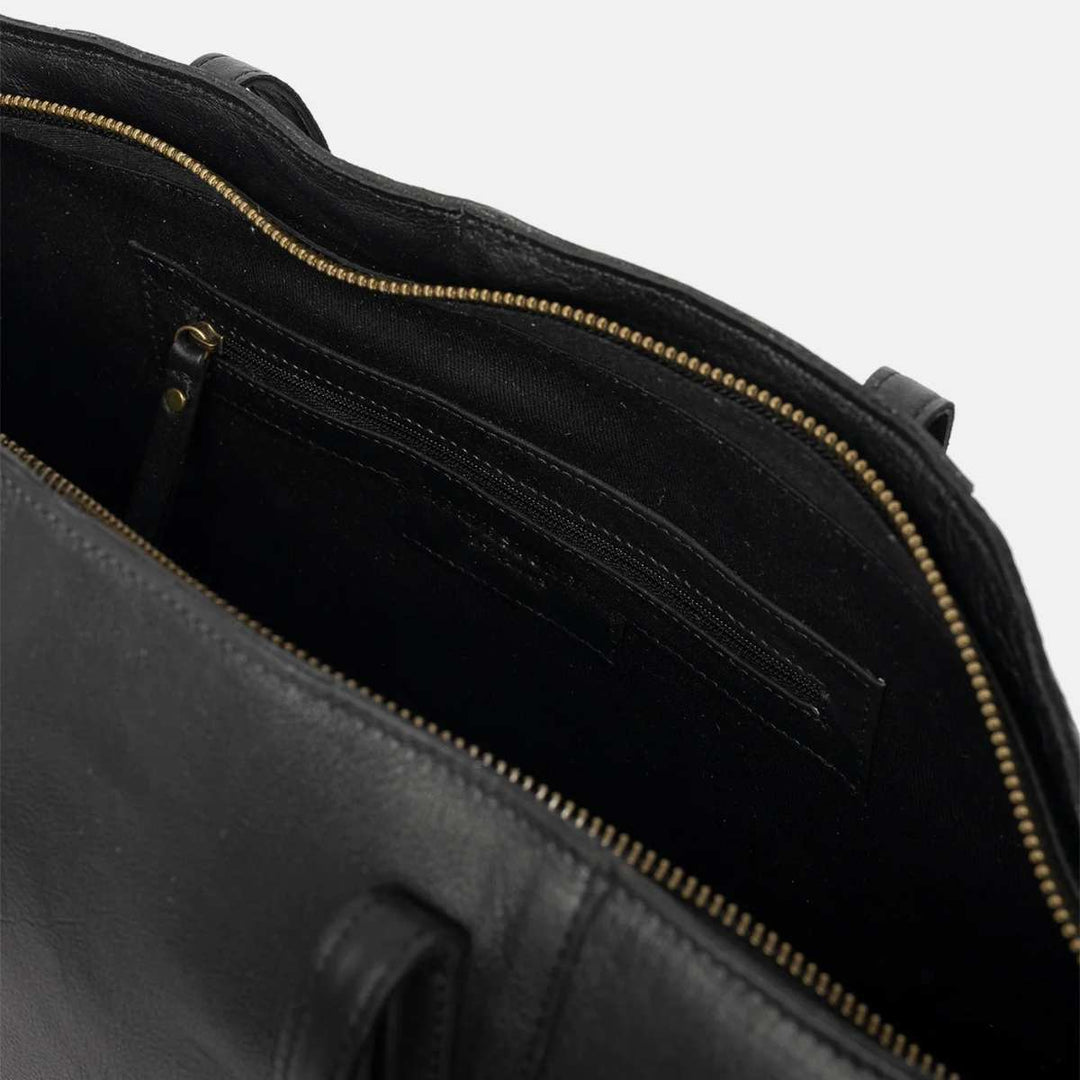 Redesigned by Dixie Malou Big Svart