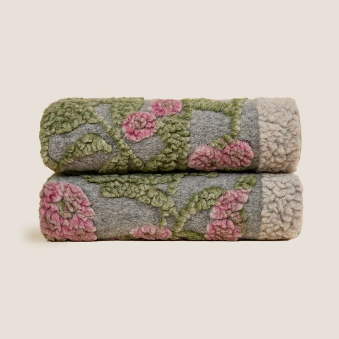 Frati Old Flower Rosa Boiled Wool Throw 150x190cm
