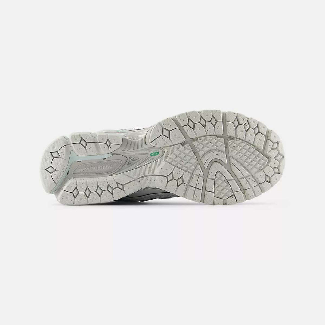 New Balance U1906 White/Deep End W