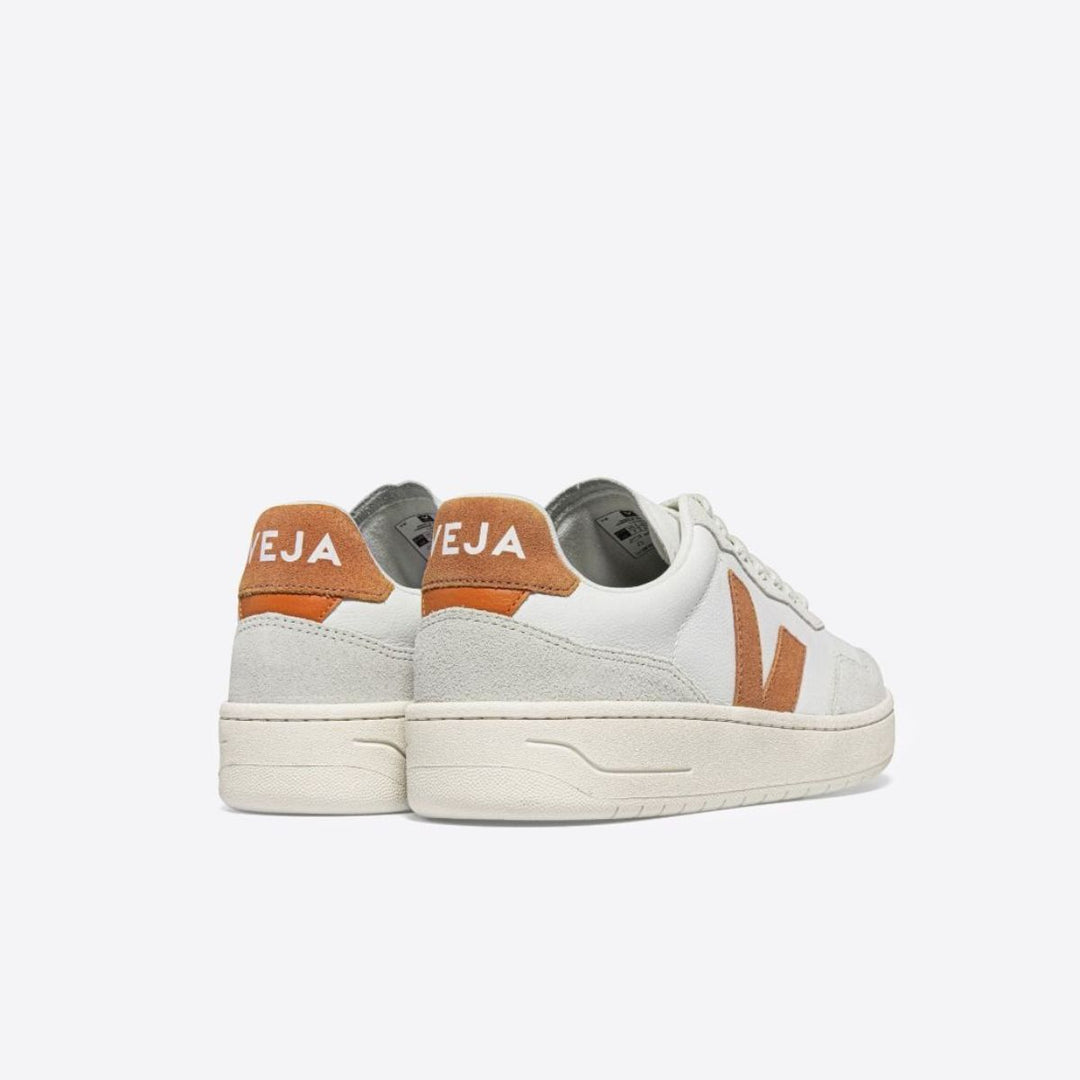 Veja V-90 Extra White Umber W