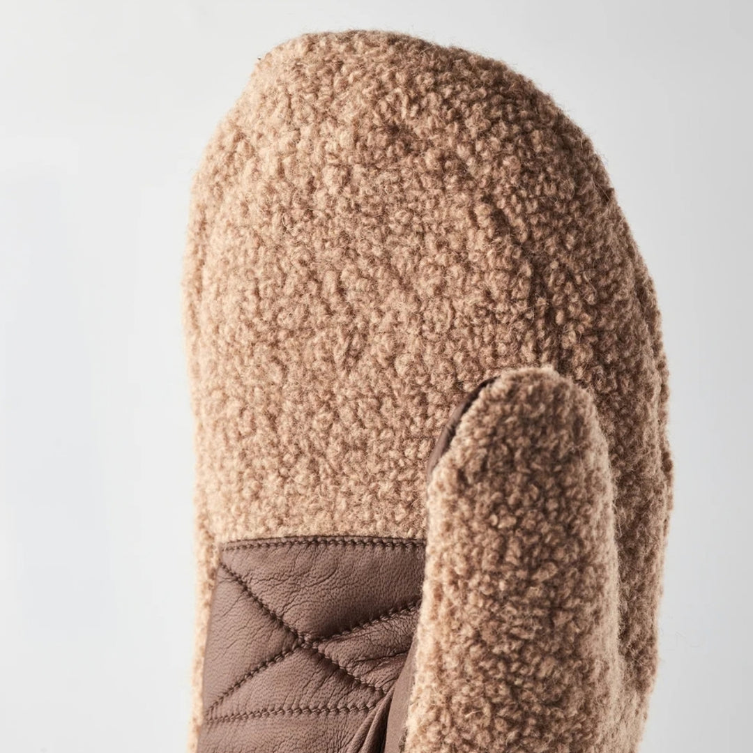 Hestra Emilia Camel/Light Brown