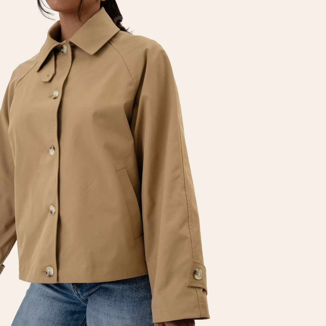 BYIC AvaIC Short Trenchcoat Camel