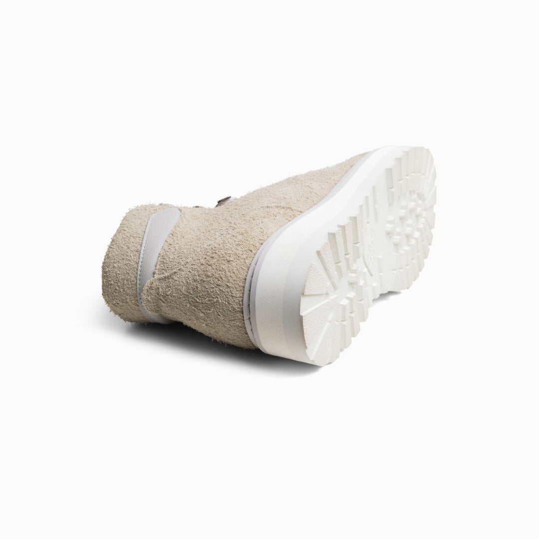 Mono Tag Hairy Suede Grey W