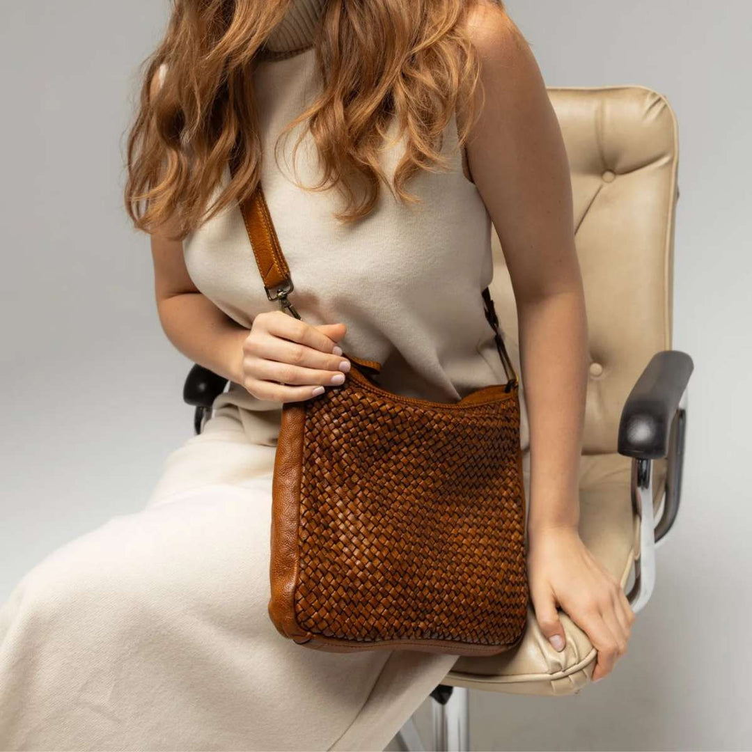 Dixie Jenne Medium Tan