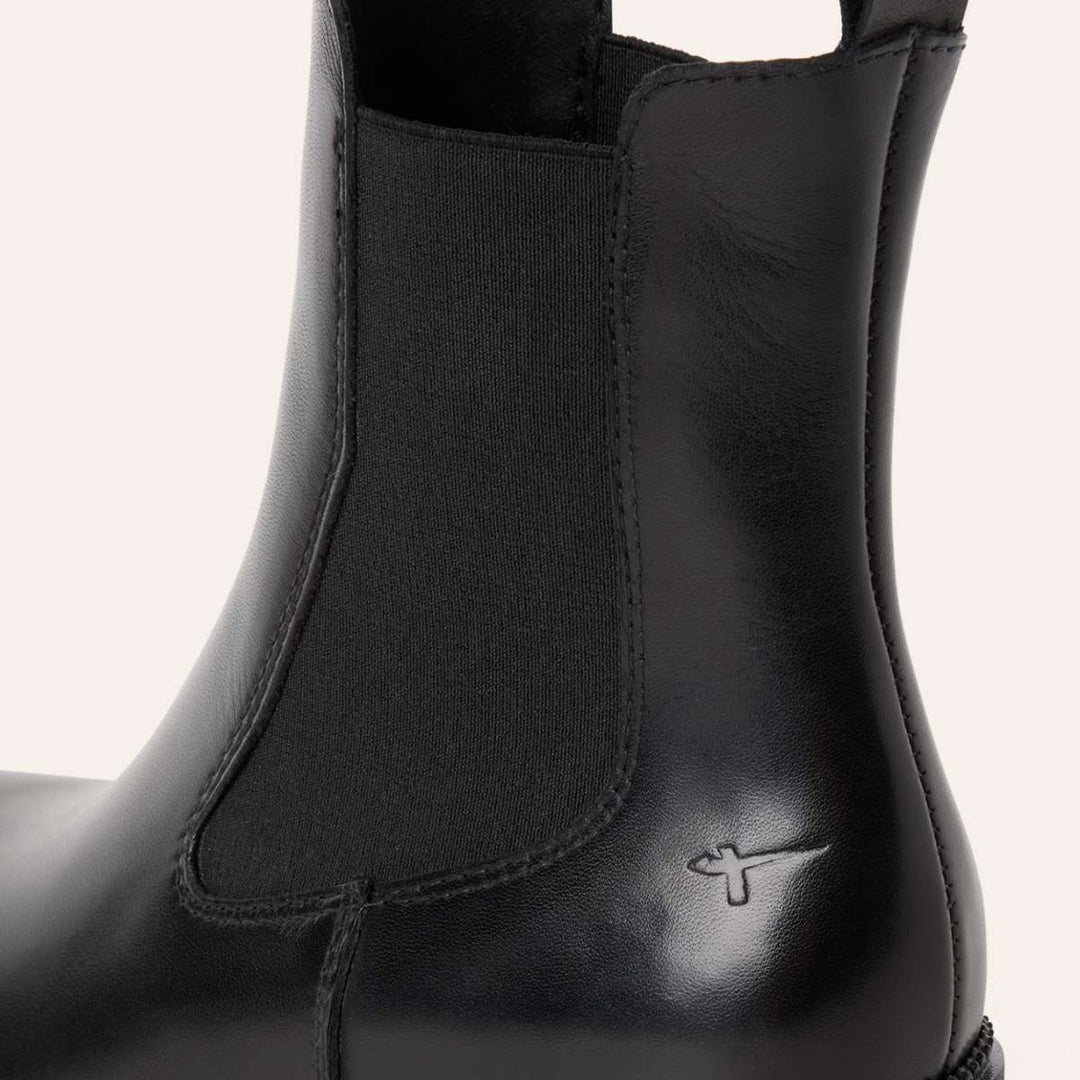Tamaris Leather Chelsea Boot Black W