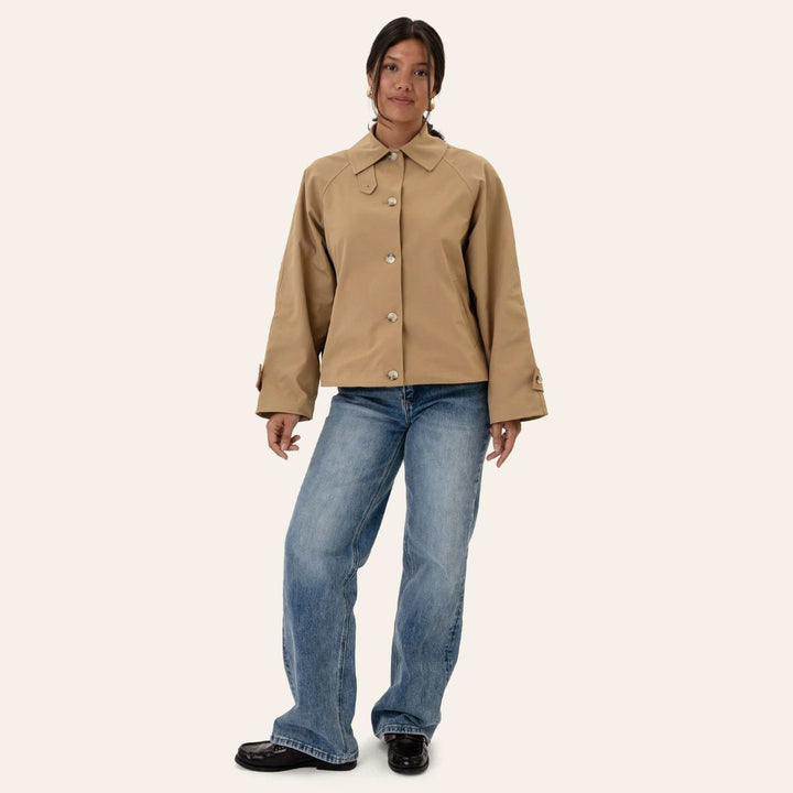 BYIC AvaIC Short Trenchcoat Camel