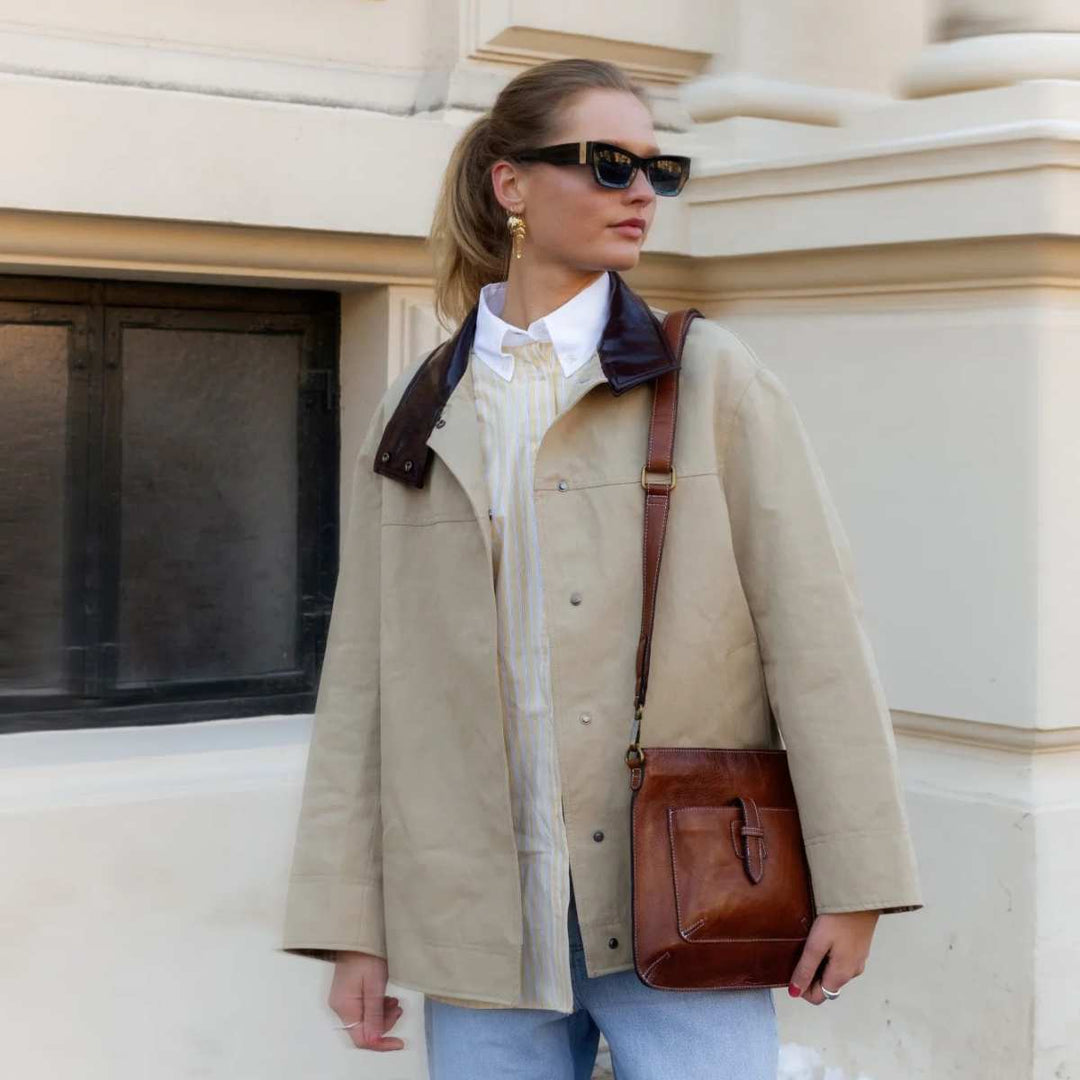 Dixie Lilia Small Urban Walnut