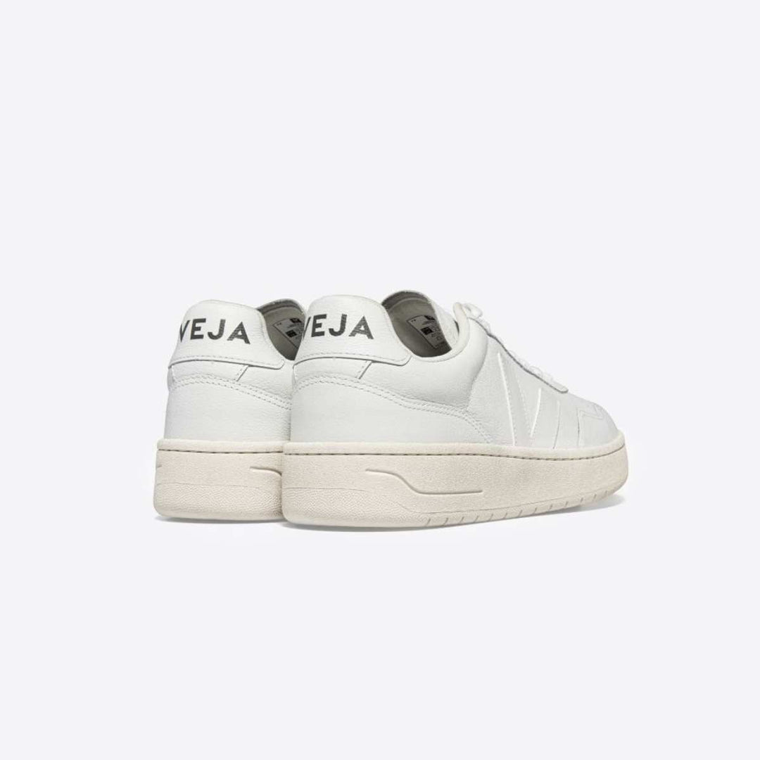 Veja V-90 Leather Extra White M