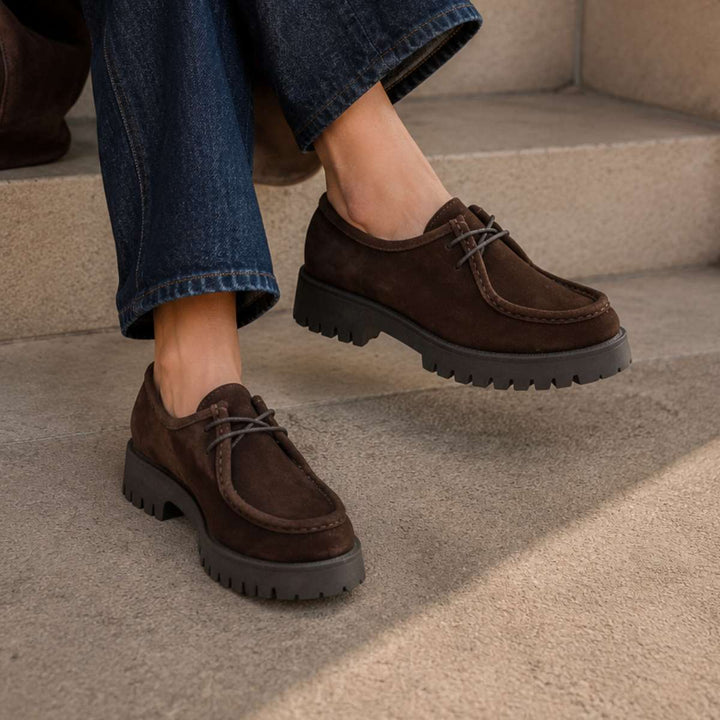 Bianco Bialeo Moc Toe Shoe Suede W