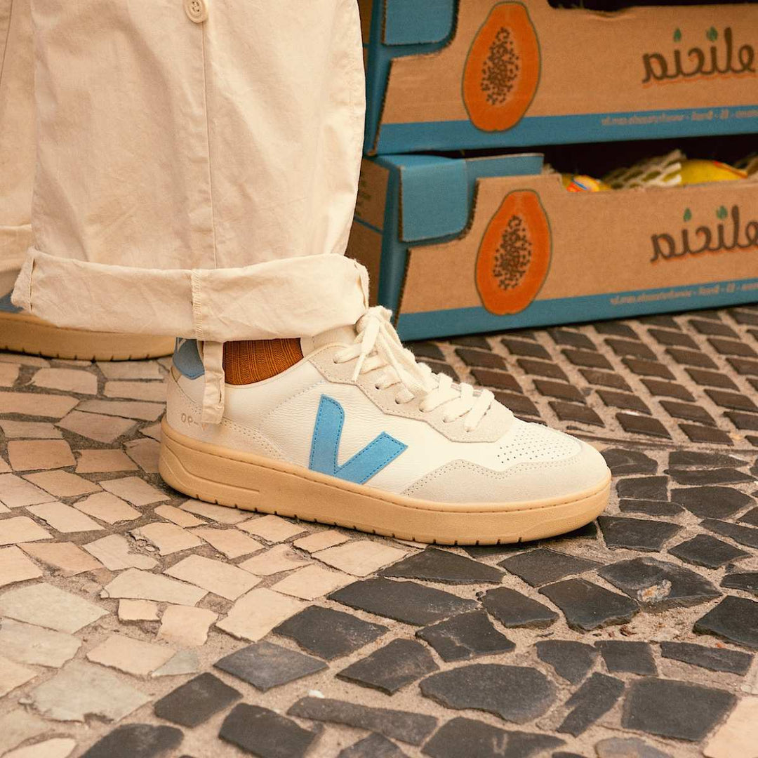 Veja V-90 Leather Extra White Aqua/Natural M