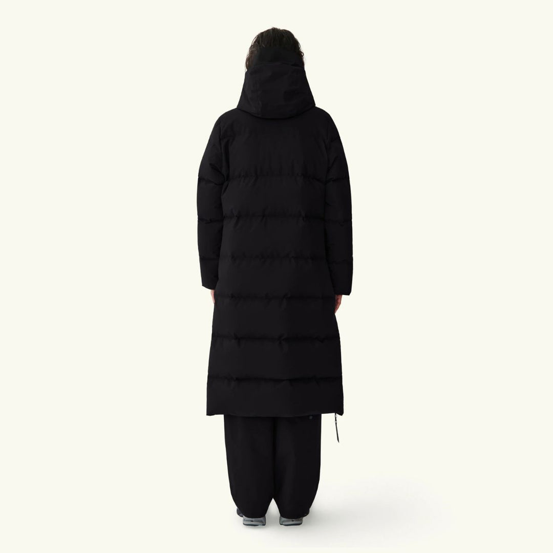 BLÆST Innvik Down Coat Black