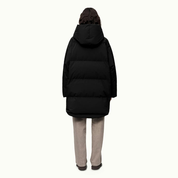 BLÆST Spitsbergen Down Coat Black