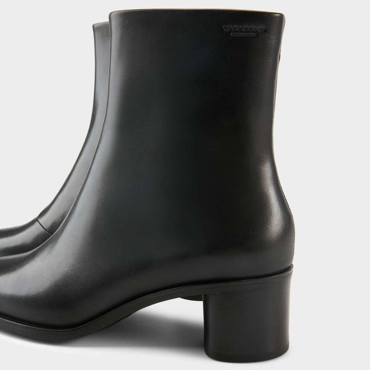 Vagabond Fay Black W