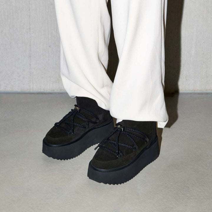 Inuikii Classic Low Platform Black W