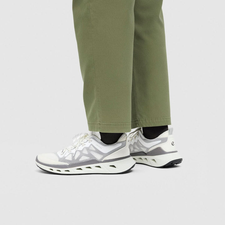 ECCO Biom 720 White M