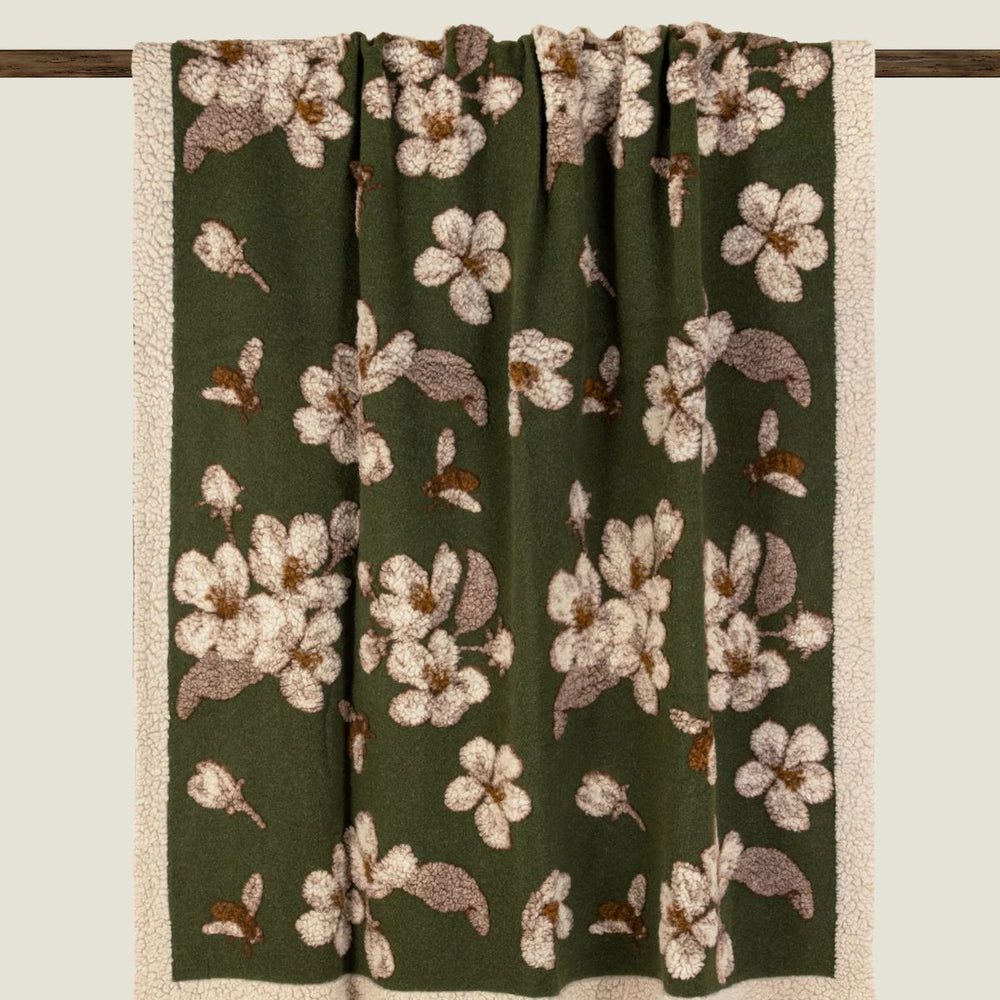 Frati Magnolia Green Boiled Wool 150x190cm – bilde 2