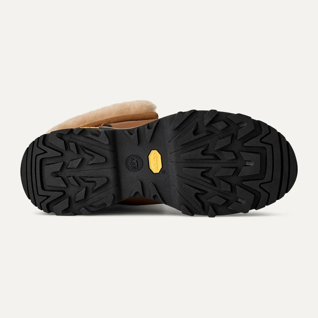 UGG Adirondack Boot XXV Chestnut M