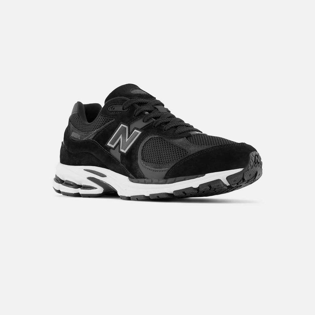 New Balance M2002R Black Uni