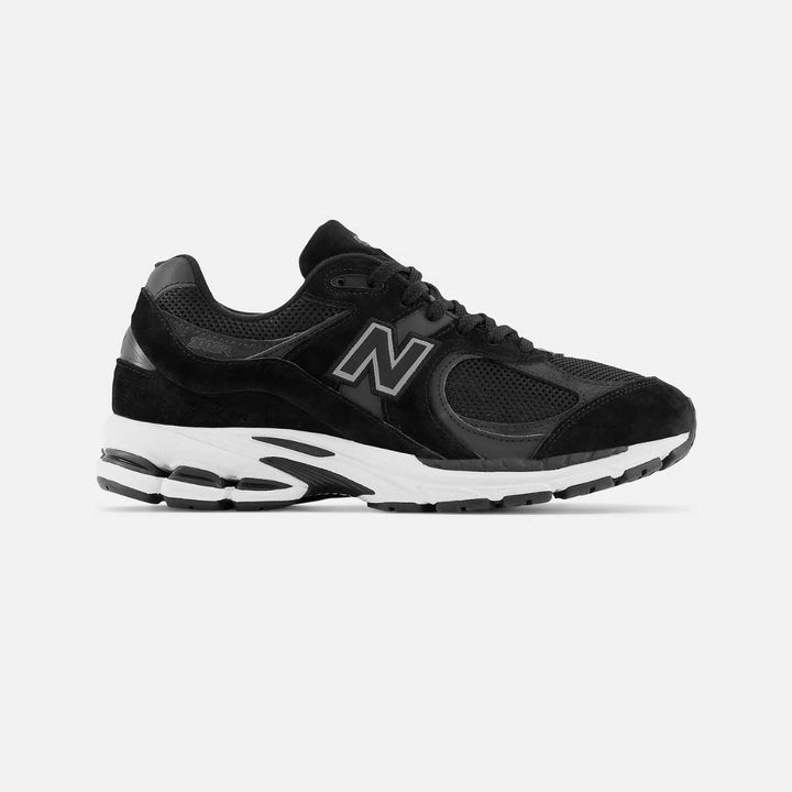 New Balance M2002R Black Uni