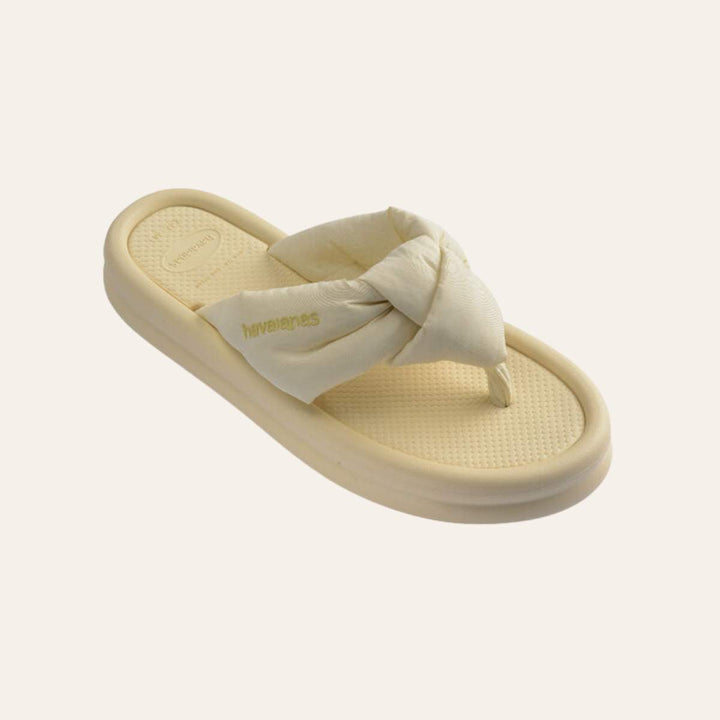 Havaianas Over Puffed Up Buttercream