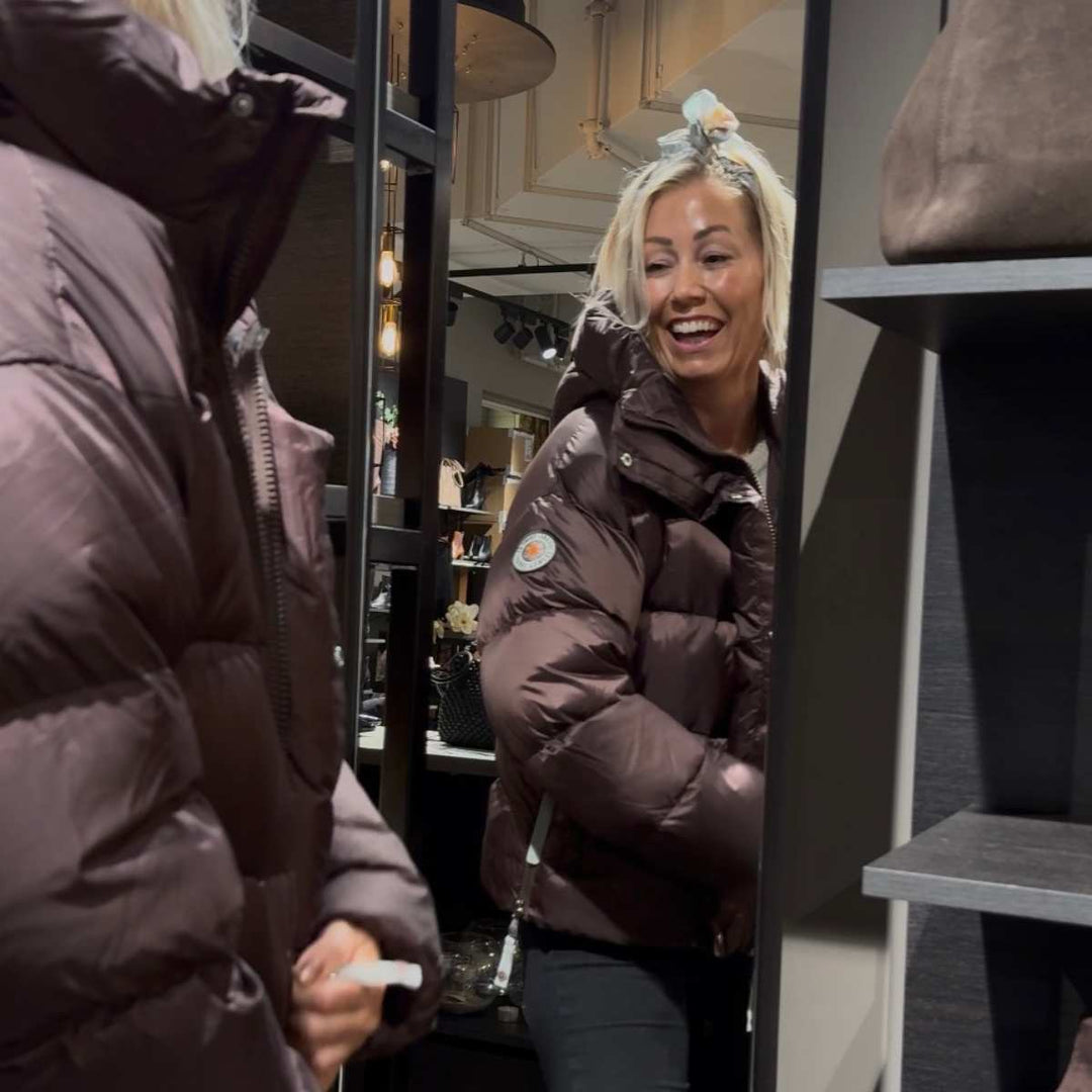 CAYA Ginny Short Jakke Chocolate