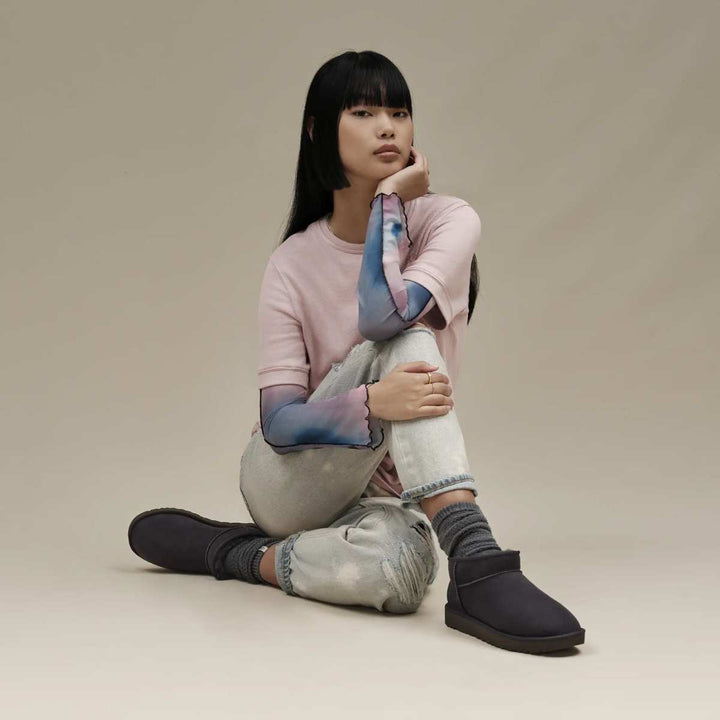 UGG Classic Ultra Mini Svart W