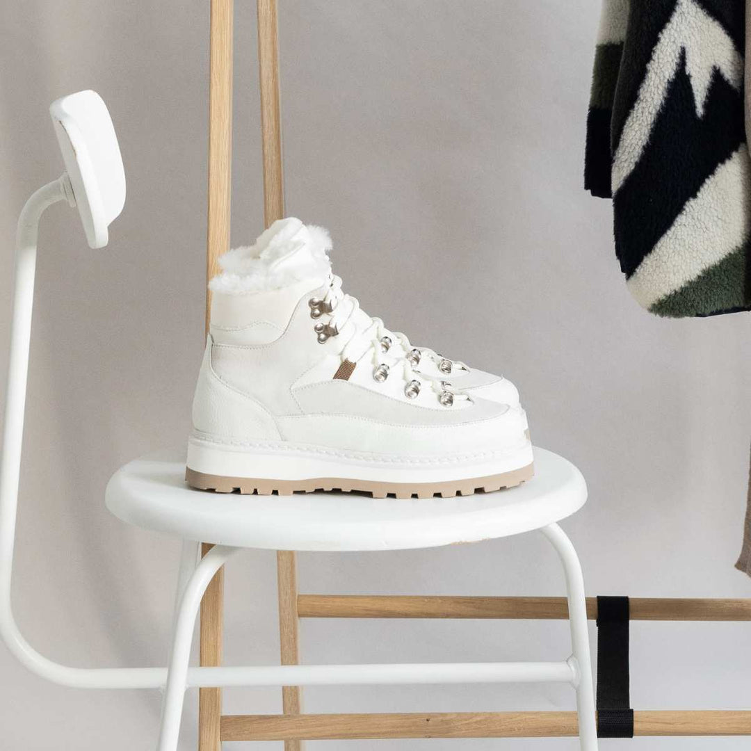 Mono Tag Cap Leather/Suede White W