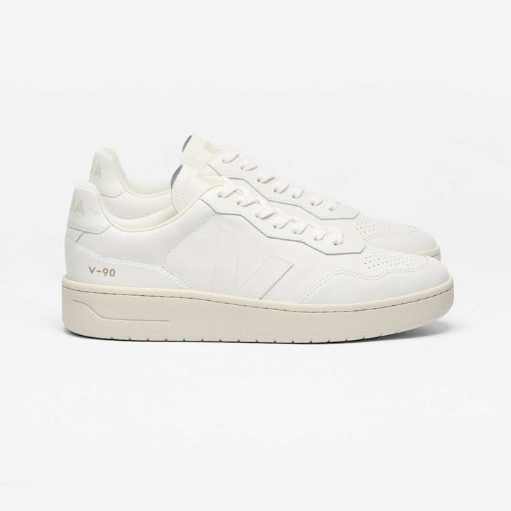 Veja V-90 Leather Extra White M