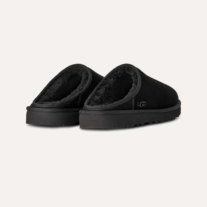 UGG Classic Slip On Tøffel Black M
