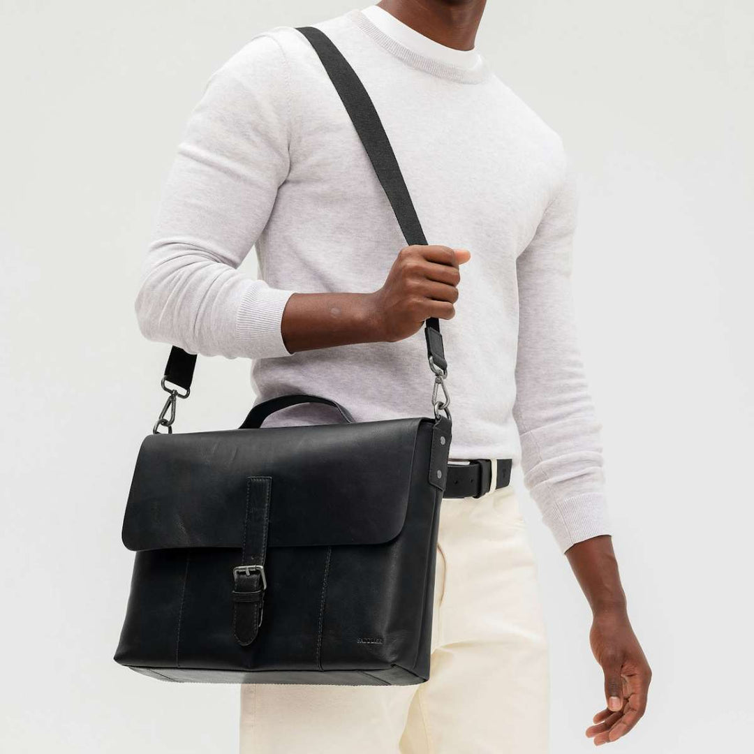 Saddler Ålesund Dark Svart