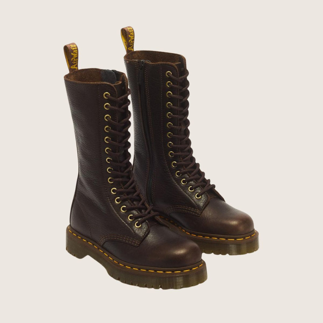Dr. Martens Bex 1B99 Ambassador Dark Brown W