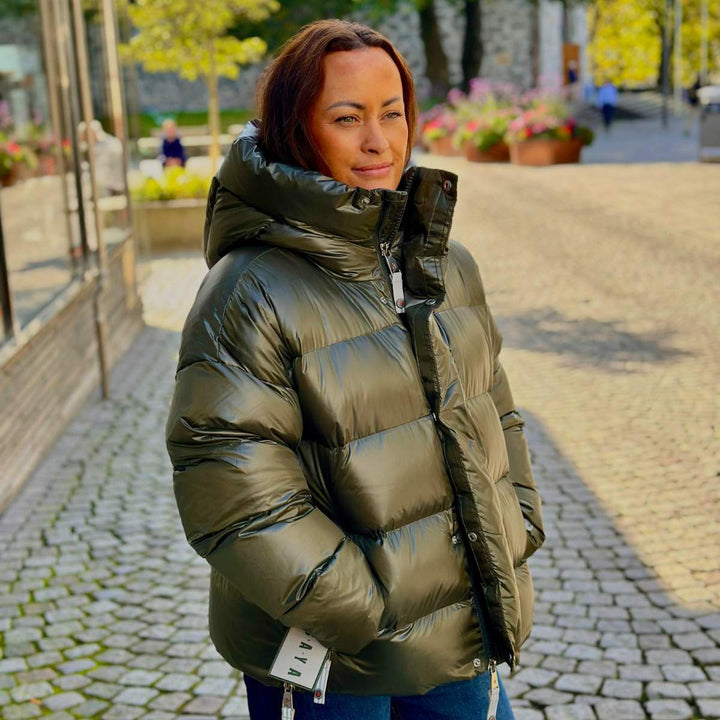 CAYA Ginny Short Racing Green W