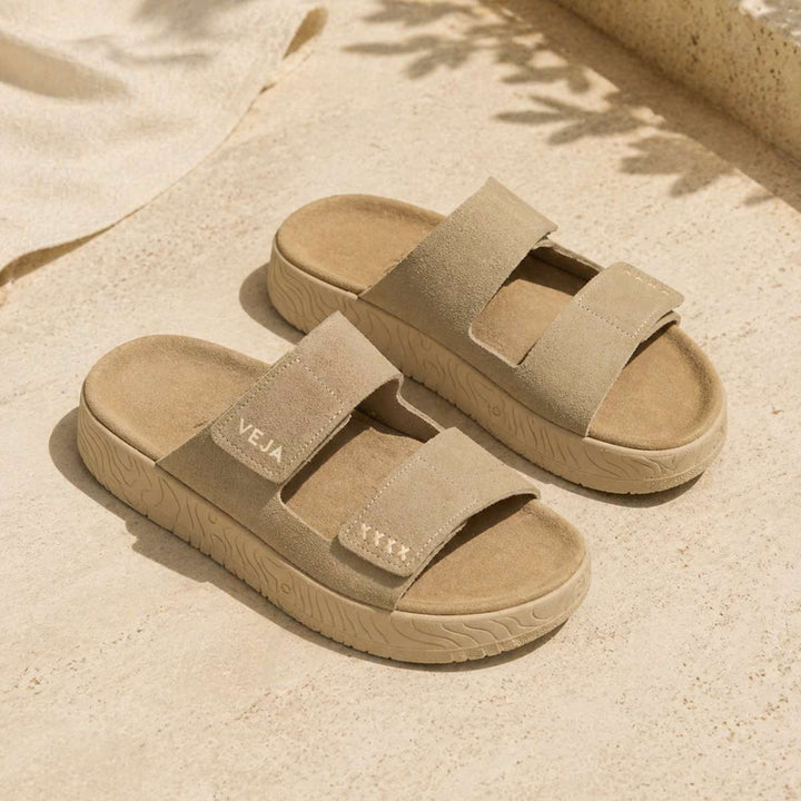 Veja Etna Suede Soft Taupe Almond W