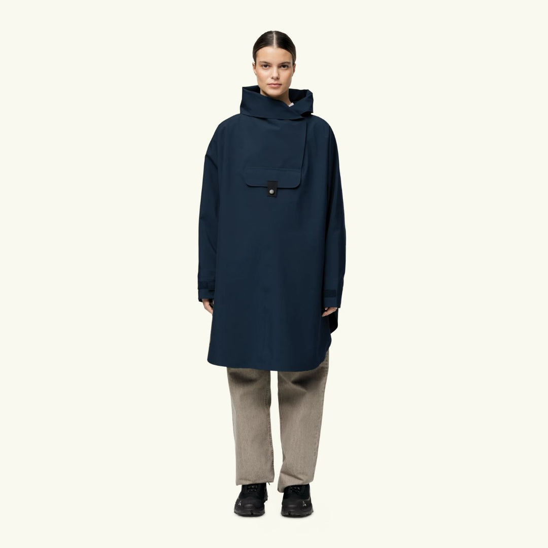 BLÆST Bergen Poncho Deep Sea