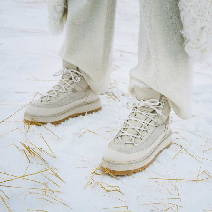 Mono Tag Cap Leather/Suede White W