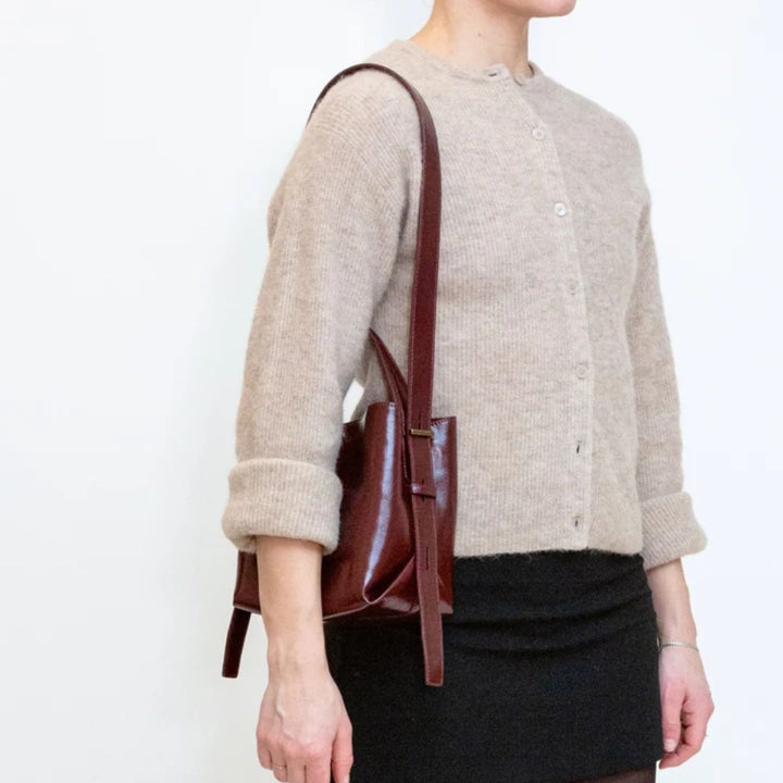 Hvisk Molly Raw Deep Burgundy