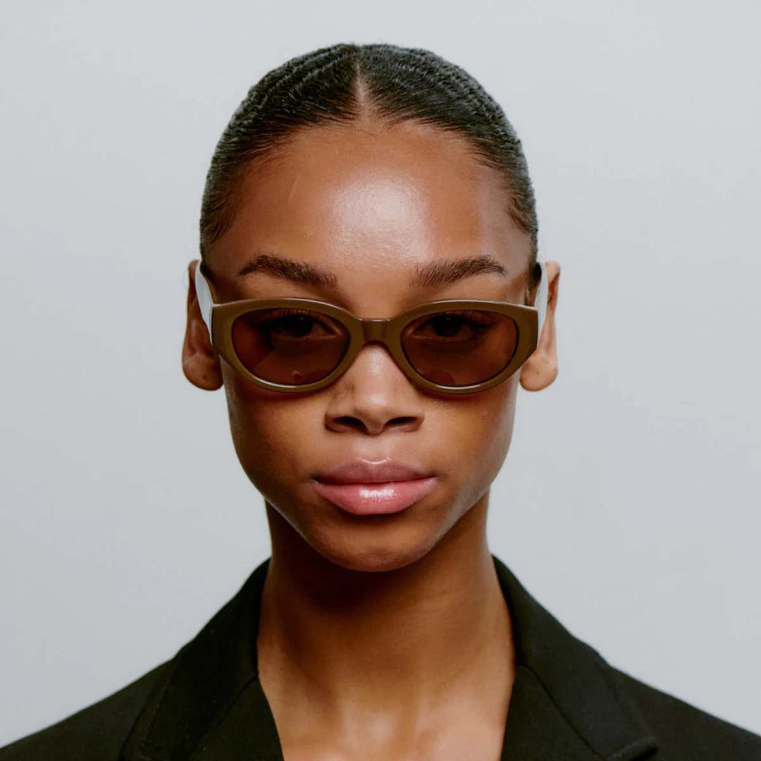 A. Kjærbede Winne Solbrille Chocolate